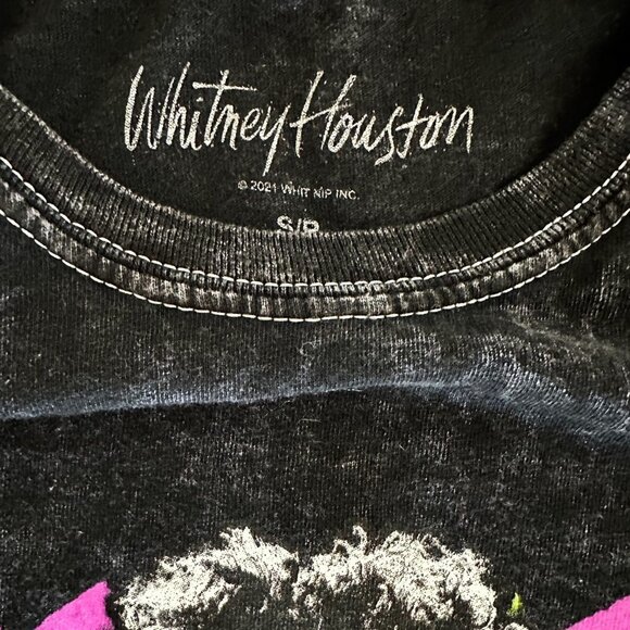 Whitney Houston Officially Licensed Graphic Tee - Unisex - Size Small - Picture 2 of 3